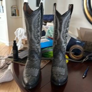 Womens circle g cowboy boots